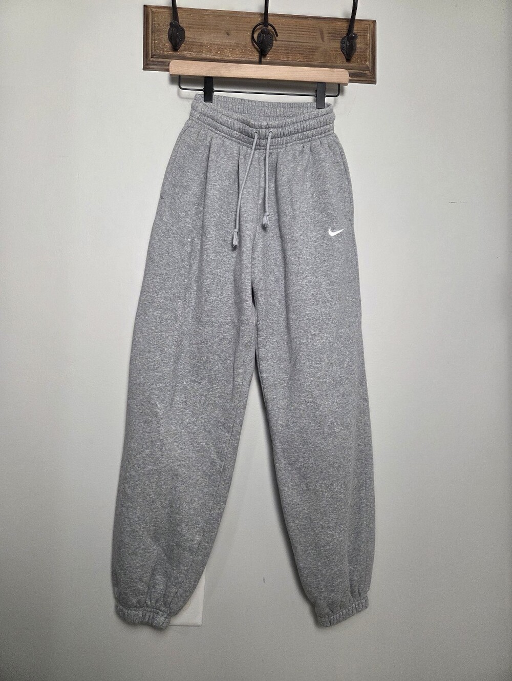 Nike Sweatpants Heather Gray XS EUC